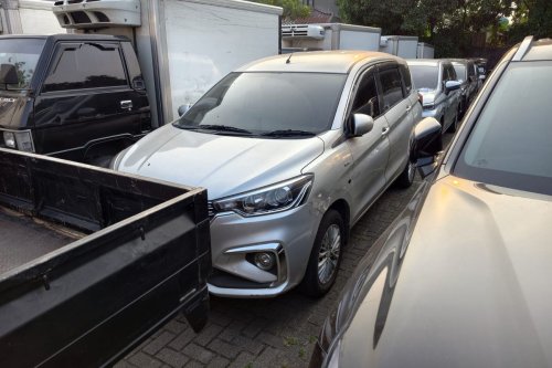 Jenis Mobil Bekas yang Paling Cepat Laku di Balai Lelang