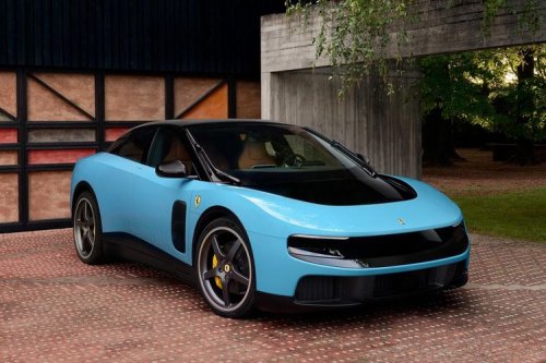 Dikritik di Eropa, Mobil Listrik Pertama Ferrari Laris di China
