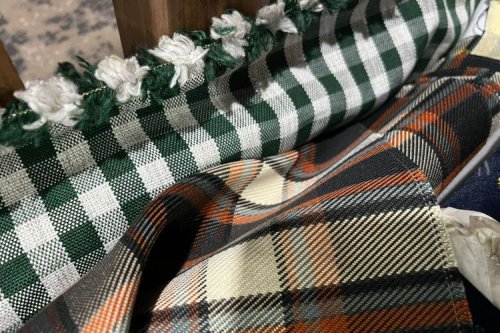 Cara Aman Bersihkan Jok Fabric, Hindari Pakai Air