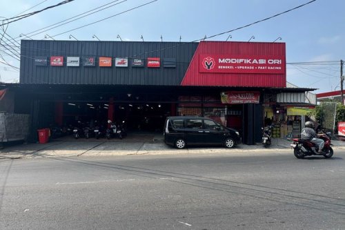 Tak Sekadar Tempat Servis, Bengkel Motor Modern Jadi Tren Baru
