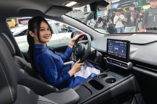 VinFast Luncurkan MPV Listrik Termurah, Harga Rp 345 Juta