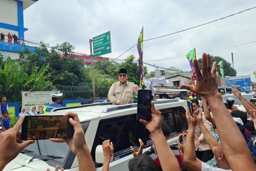 Prabowo, Prabowo Ungkap Pengalaman Pakai Pindad Maung: Bocor hingga Bergetar