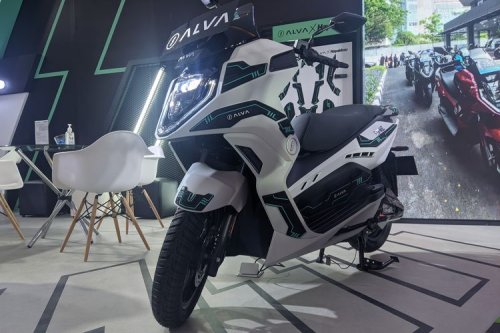 Cek Harga Motor Listrik Maret 2026: Mulai Rp 11 Jutaan