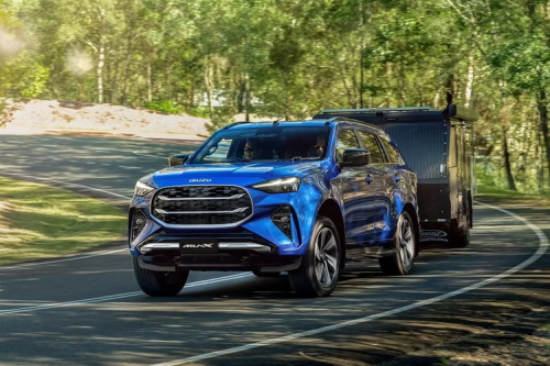 Isuzu MU-X, Isuzu mu-X Tour Mate Meluncur, Lengkap dengan Aksesori