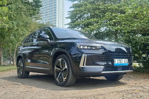 Ulasan SUV Listrik Polytron G3+: Desain Elegan dan Fitur Canggih