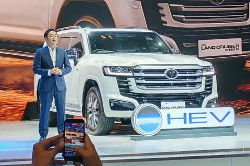 Toyota, Toyota Land Cruiser, 3 Amunisi Baru Toyota di GIIAS 2026, Land Cruiser Hybrid Curi Perhatian