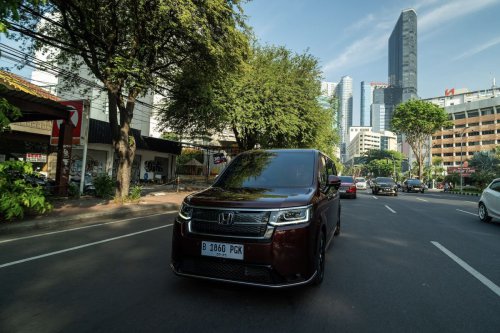 Kelebihan dan Kekurangan Honda Step WGN e:HEV