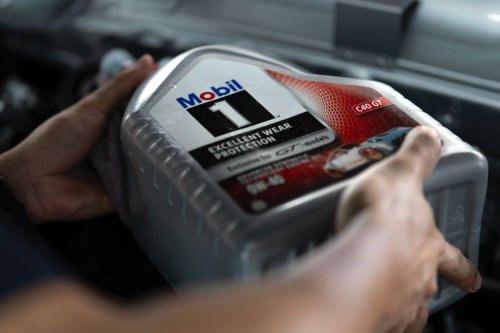 Cara Mudah Deteksi Oli Palsu Sejak Awal