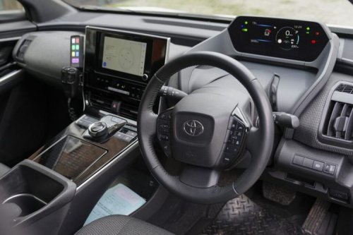 Toyota, Toyota Urban Cruiser, Toyota bZ4X, Selisih Rp 40 Juta, Ini Perbandingan Toyota Urban Cruiser EV dan bZ4X