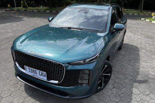 Jajal Chery L8: Sensasi Berkendara SUV PHEV Modern