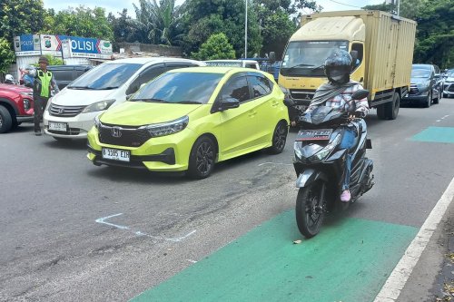 Kondisi Jalan Jabodetabek: Hujan dan Lubang yang Berbahaya
