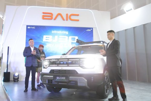 BAIC, BAIC Perkenalkan BJ30 Hybrid di Surabaya