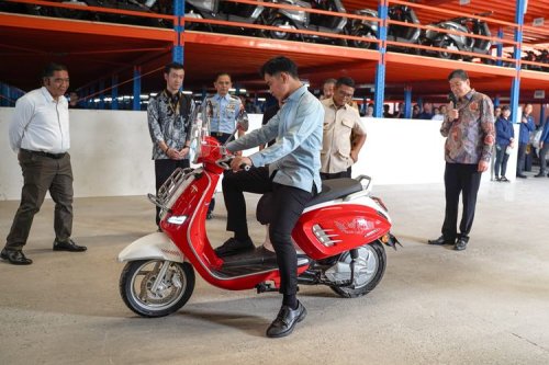 United E-Motor Rilis C2000 Edisi Merah Putih