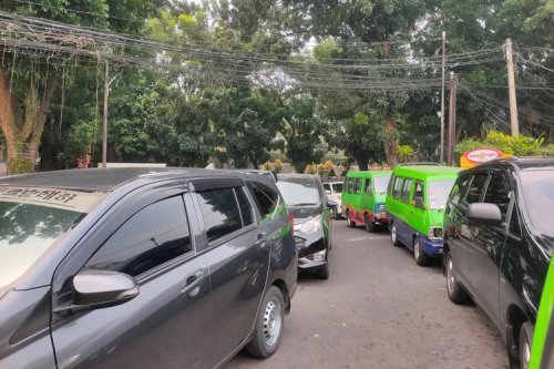 Harga Pertamax Naik, Antrean Pertalite di SPBU Bogor Mengular