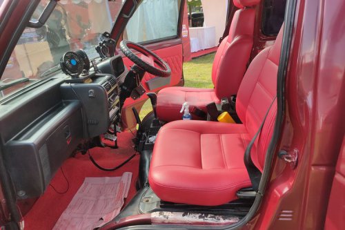 Zebra Lawas Tampil di Daihatsu Kumpul Sahabat Cirebon