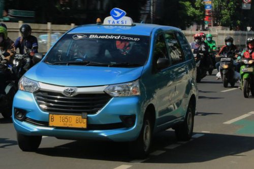 Evolusi Taksi Bluebird: Dari Holden Torana Hingga BYD Listrik