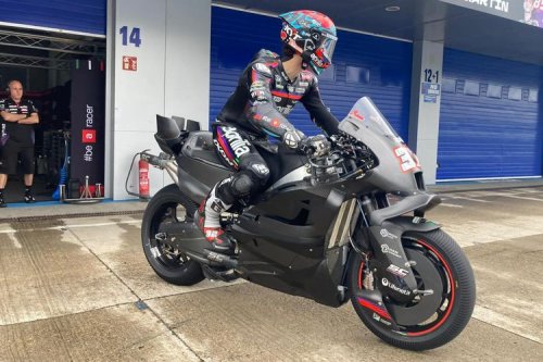 Prototipe Motor Aprilia 850cc Debut di Tes Jerez