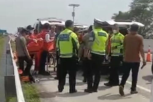 4 Orang Tewas Dalam Mobil yang Terparkir