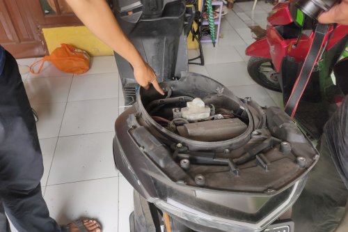 Bekal Pengalaman: Ini Bengkel Khusus Motor Listrik di Bogor