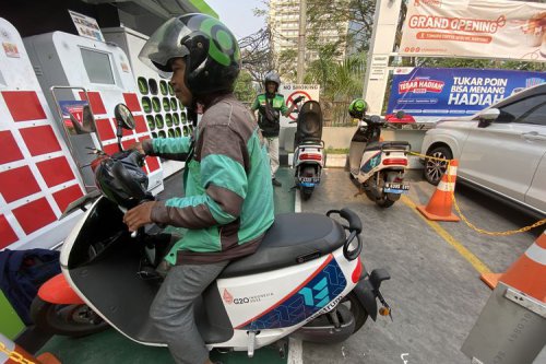 Pahami Status Baterai Motor Listrik Sistem Swap dan Risikonya