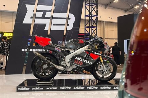 Langka dan Mahal, Honda NSR250R MC28 Ini Tampil Full Carbon