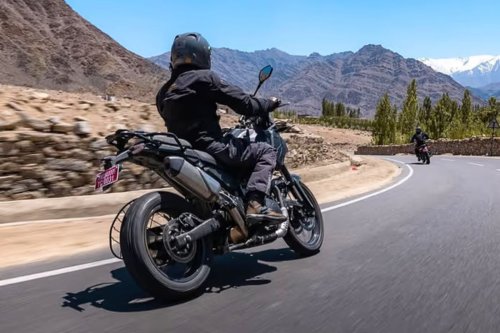 Royal Enfield Himalayan 750 Akan Ada Versi Adventure Cruiser
