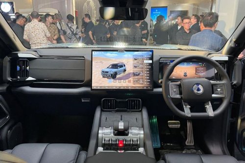 SUV Mewah Denza B8 Tampil Perdana di Jakarta, Mau Masuk Indonesia?
