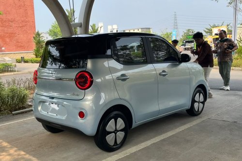Wuling Air EV Dirakit Lokal: Harga Mulai 150 Jutaan, TKDN 42,5 Persen