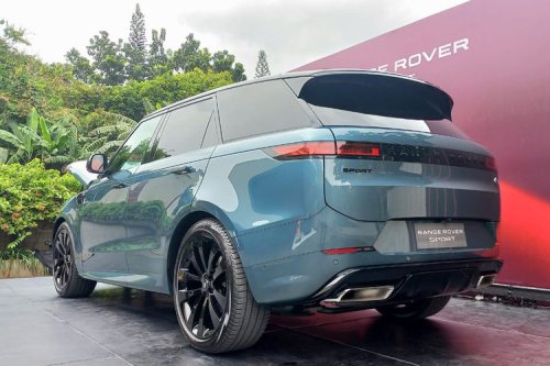 Adu Spesifikasi Range Rover vs Chery Fengyun X3L, Pendaki Heaven's Gate