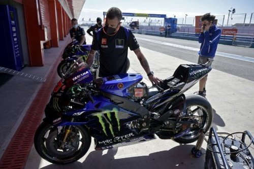 Yamaha, Peralihan Mesin V4 1000 cc Yamaha Menuju 850 cc
