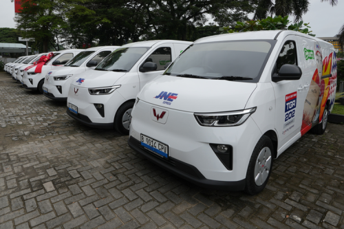Wuling Dorong Adopsi CCS2: Fast Charging EV Kian Populer di Indonesia