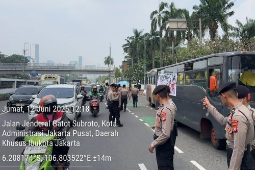 Ada Aksi Mahasiswa, Lalu Lintas di Depan Gedung DPR mulai Tersendat