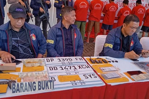 Tarif Resmi Bikin Plat Nomor Kendaraan Pilihan