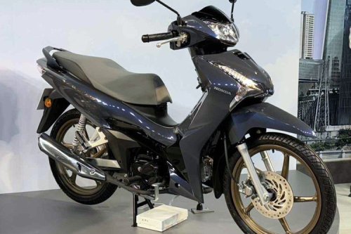 AHM Pamerkan Motor Bebek di IMOS 2025