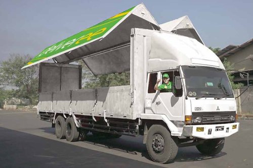 Pamor Wing Box Truk Melonjak: Efisiensi Bongkar Muat Logistik