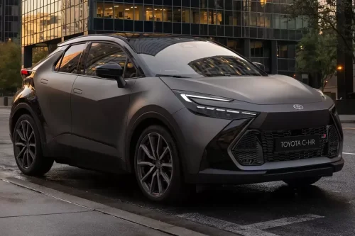 Toyota C-HR Rayakan 10 Tahun, Dapat Ubahan Varian GR Sport