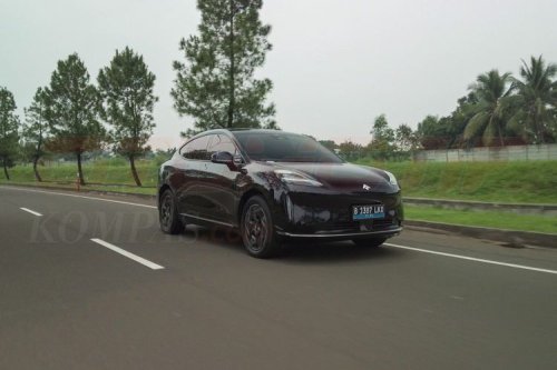 Komparasi Leapmotor C10 dengan Hyptec HT