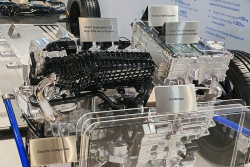 BYD, BYD Sebut Harga M6 DM Bakal Kompetitif