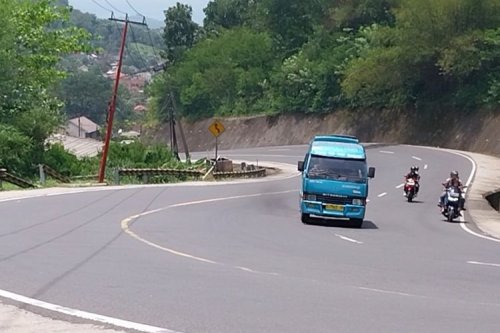 Kebiasaan Pengemudi Bikin Mobil Gagal Menanjak