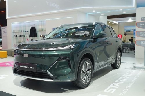 Geely, Geely Raih 1.776 SPK di IIMS 2026, Ini Model Paling Laris