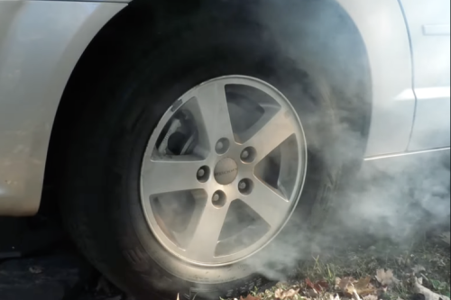 Tanda Rem Mobil Overheat, Jangan Dipaksakan Jalan