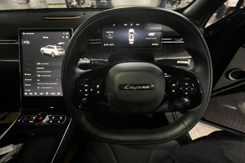 Mengenal Fitur RPA Pada Lepas L8, Bisa Gerakan Mobil Pakai Remote