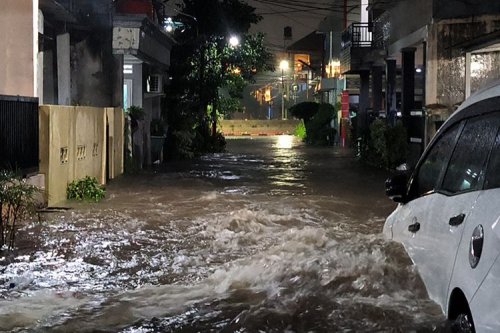 Banjir Jakarta Belum Surut, Masih Ada Jalan Tergenang