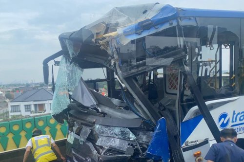 Kecelakaan Transjakarta di Jalur Layang, Human Error Jadi Sorotan