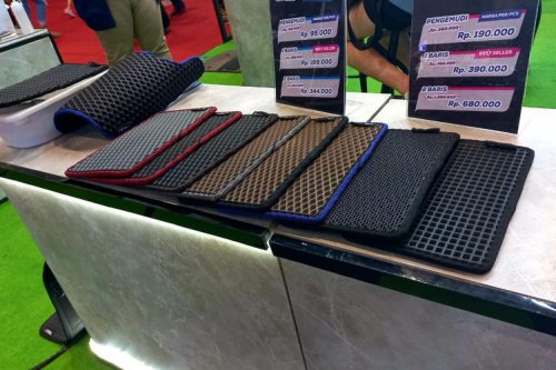 Apa Benar Kopi Bisa Hilangkan Bau Karpet Mobil? Ini Kata Ahli