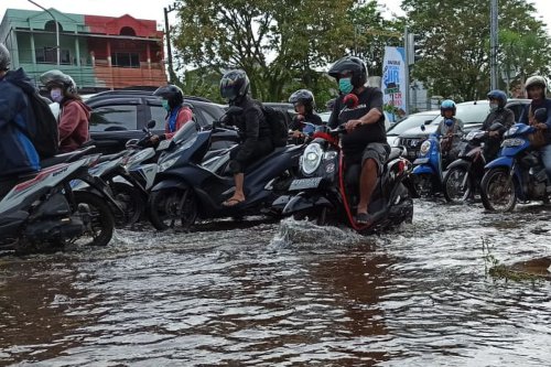 Hal yang Perlu Diperhatikan Saat Motor Matik Terjang Banjir