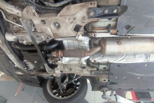 Saat Musim Hujan Harus Rajin Cek Kolong Mobil, Ini Penjelasannya