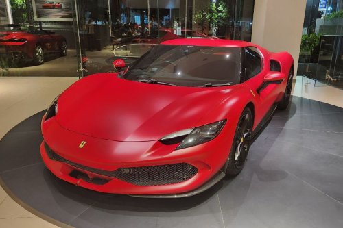 Ferrari Mau Jualan Mobil Bekas di Indonesia