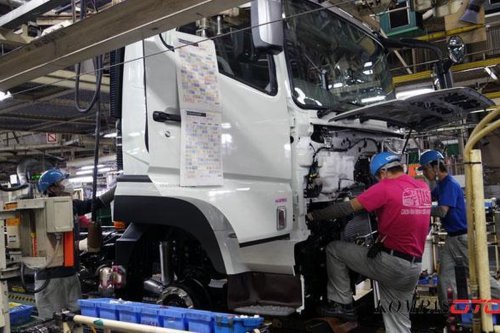 Fuso Waspada Krisis Plastik: Industri Otomotif Nasional Bersiap
