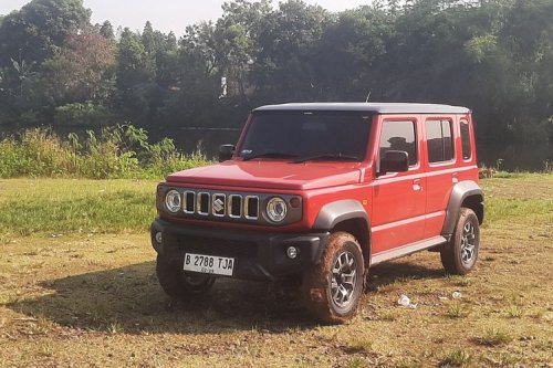 Suzuki , Suzuki Jimny, April Mop, Suzuki Pamer Jimny 5-Pintu Versi Gandeng